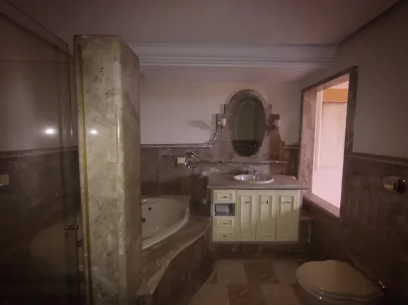 Imagem Apartamento para locação , no Bairro Higienópolis em Piracicaba, contendo 227 m² de três dormit...