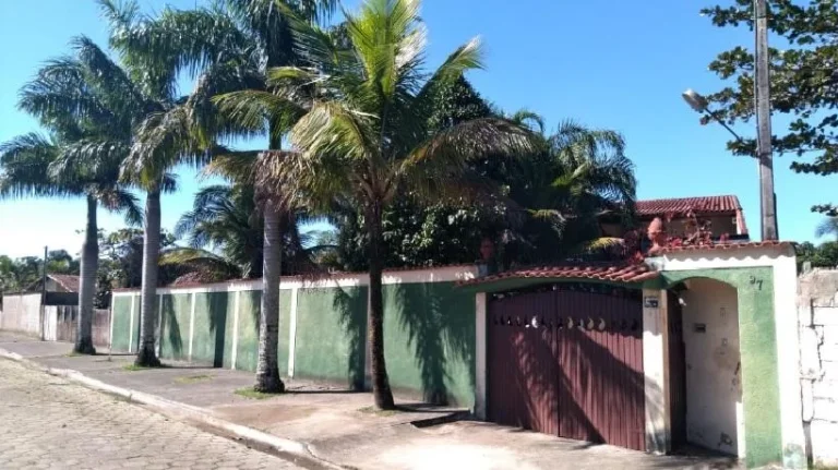Imagem Casa para Venda em Itanhaém, Balneário Gaivota, 4 dormitórios, 2 suítes, 3 banheiros, 6 vagas