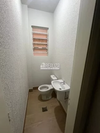 Imagem Sala Comercial no Centro de Uberaba com Elevador Social