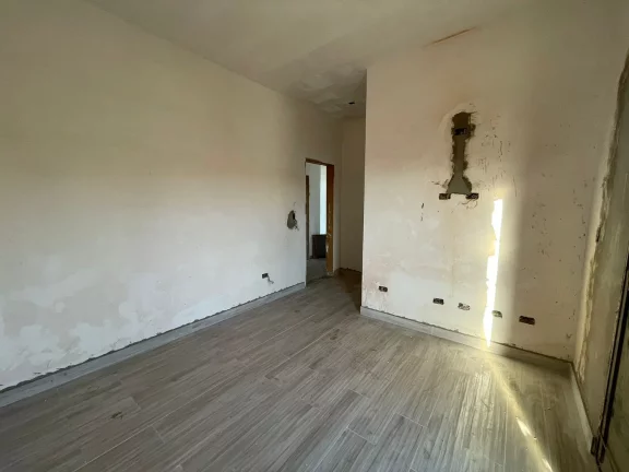 Imagem Linda casa a venda no Condomínio Ninho Verde I Eco Residence - Porangaba/SP.