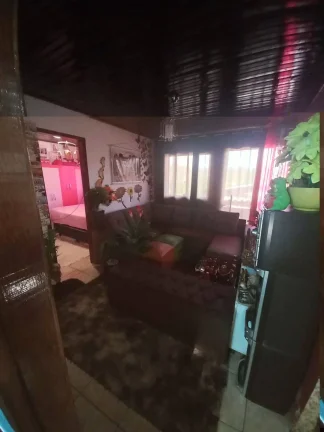 Imagem Casa com 3 Quartos e Espaço Gourmet no Bairro Violete, Alfredo Vasconcelos/MG