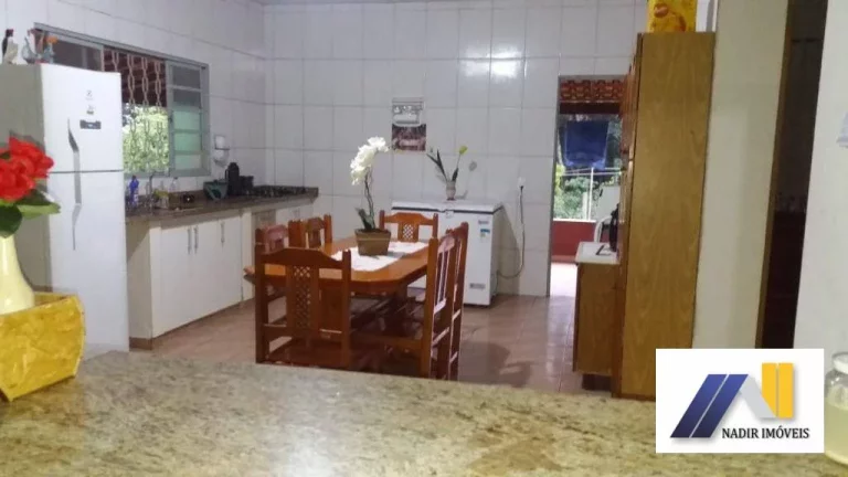Imagem Chácara com 3 Quartos à Venda, 195 m² em Imbúia - Pouso Alegre