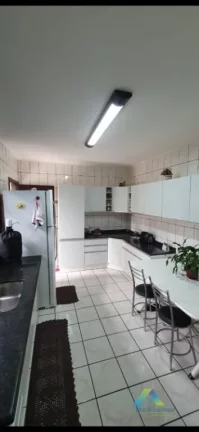 Imagem SANTO ANDRÉ Sobrado 264M², 2 dormitórios, 2 banheiros, 6 vagas com ótima localização e valor !!!