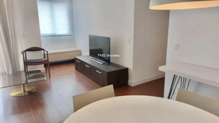 Imagem Apartamento à venda na Vila Nova Conceição em SP: 2 quartos, 1 suíte, 1 sala, 2 vagas de garagem!