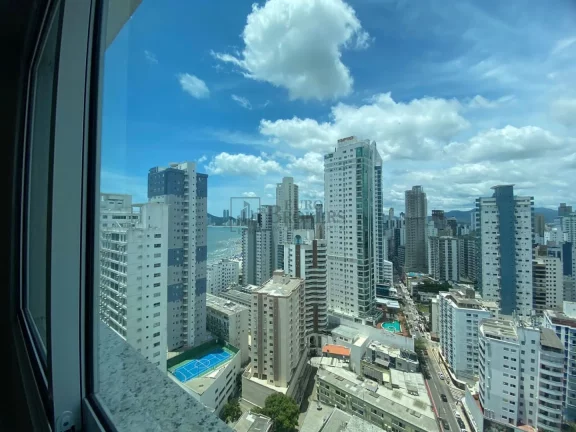 Imagem Apartamento com 4 suítes à venda no Centro de Balneário Camboriú/SC