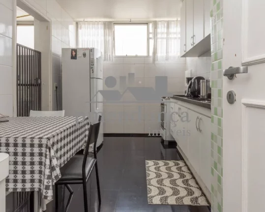 Imagem Apartamento à venda em Perdizes com 131m², 3 quartos e 2 vagas.