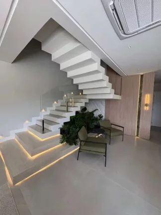 Imagem Casa alto padrão em condomínio fechado, 4 suítes sendo 1 master e 4 vagas, em Camboriú/SC