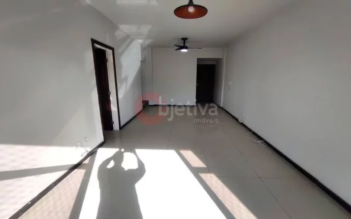 Imagem Cobertura com 3 dormitórios para locação fixa no Centro de Cabo Frio/RJ