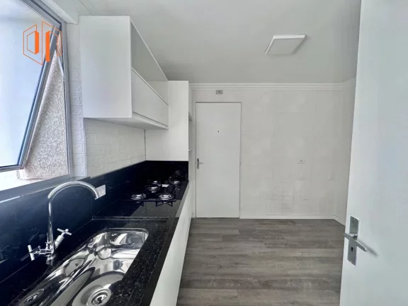 Imagem Apartamento para Venda em Curitiba, Água Verde, 3 dormitórios, 1 suíte, 3 banheiros, 1 vaga