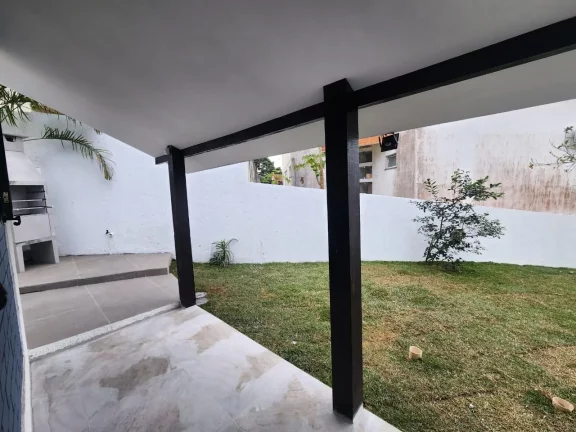 Imagem Casa para Venda em Florianópolis / SC no bairro Ingleses do Rio Vermelho