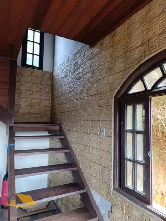 Imagem Vendo Casa em Varginha com Terreno 470 mts² e 125 mts² de Edificação