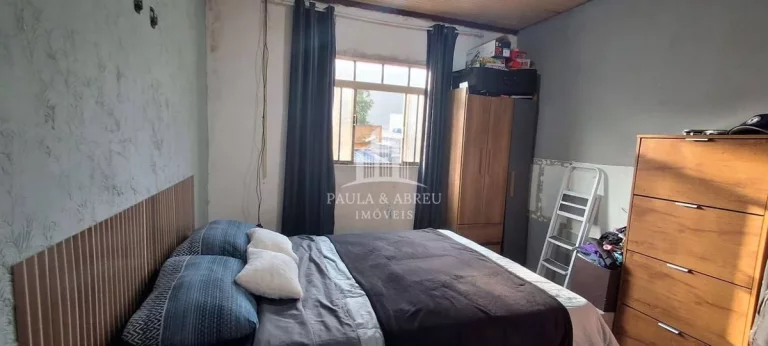 Imagem São 5 Casas 250m², 3 de 3 Cômodos e 2 de 2 Cômodos, 1 Vaga, Perto da Padaria da Globo no Jardim Zaíra, Mauá-SP