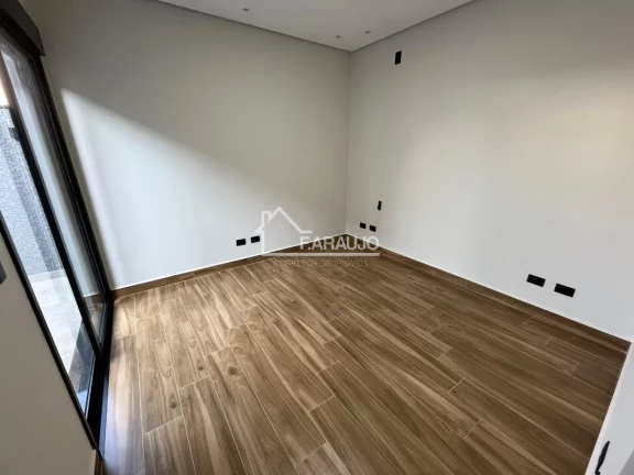 Imagem Casa em Condomínio à venda em Green Valley com 175m² 3 suítes, 4 vagas