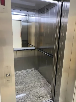 Imagem Prédio Comercial de Alto Padrão para Locação no Centro de São Bernardo do Campo-SP: 6 Salas, 12 Banheiros e 870m² de Área.