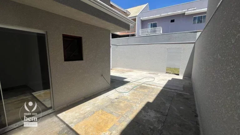 Imagem Sobrado com 5 quartos à venda, 254 m² por R$ 961.000 - Atuba - Curitiba/PR