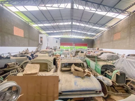 Imagem Galpão à venda, 545 m² por R$ 3.500.000,00 - Albuquerque - Teresópolis/RJ