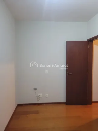 Imagem Apartamento em Campinas, tem a oferecer neste apartamento exclusivo. Com três quartos, incluindo um...