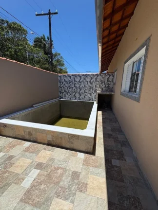 Imagem Casa para Venda em Itanhaém, Tupy, 2 dormitórios, 1 suíte, 1 banheiro, 2 vagas