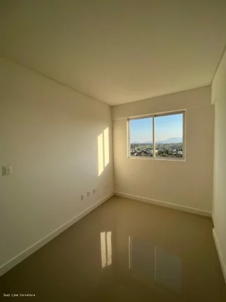 Imagem Alto Padrão para Venda em Itapema, meia praia, 3 dormitórios, 1 suíte, 2 banheiros, 2 vagas