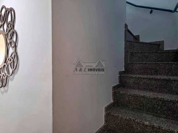 Imagem Duplex em Campos do Jordão com lareira e vista para o vale