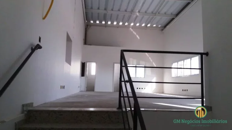 Imagem Galpão com 800m² de área fabril em condomínio