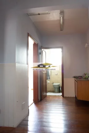 Imagem Sobrado para venda com 6 vagas