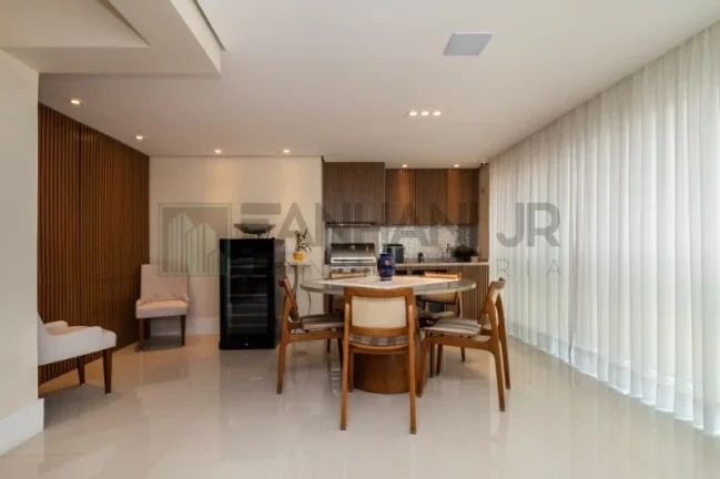 Imagem Imperdível oportunidade: Apartamento de alto padrão com 3 suítes e 3 vagas na Vila Nova Conceição, São Paulo-SP!
