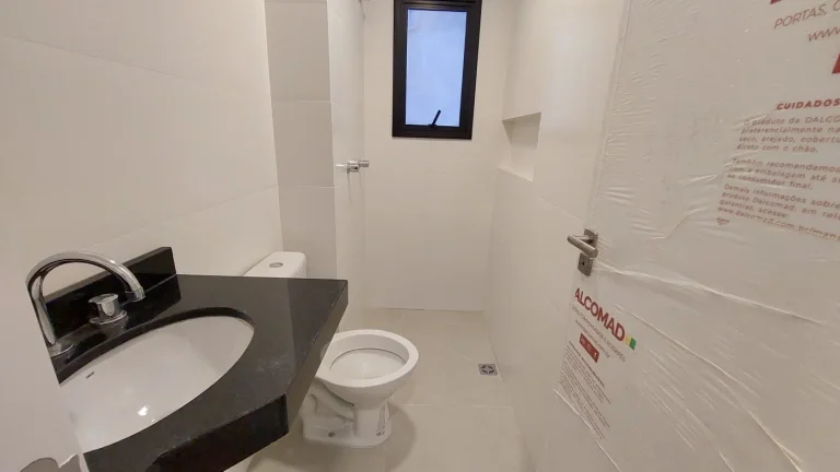 Imagem 2 dormitórios novo no Capão Raso próx Palladium.