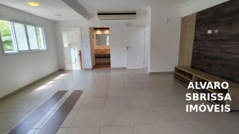 Imagem Casa com piscina, área gourmet e grande quintal. Estuda permuta com imóvel comercial. 395 m². Condomínio Zuleika Jabour Salto/SP