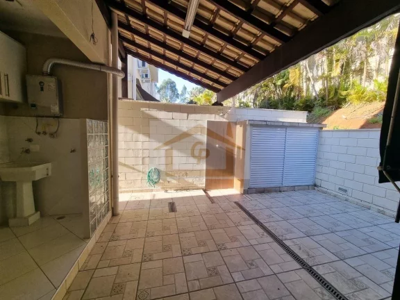 Imagem Linda!!! 3 quartos sendo um suíte, 2 vagas