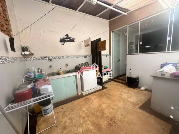 Imagem Casa com 3 dormitórios à venda, 265 m² por R$ 700.000,00 - Village Imperial - Itumbiara/GO