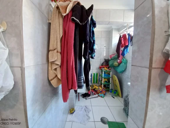 Imagem Vende-se Apartamento a 450m da Praia e no Centro de Peruíbe. Oportunidade!!!