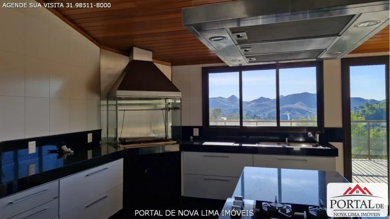Imagem Casa a venda no Vila del Rey em Nova Lima. Casa com vista para a mata e para o condomínio Vale dos Cristais. Casa recebe sol da manhã