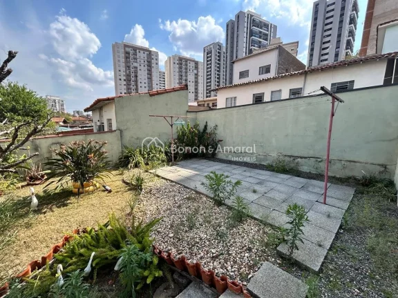 Imagem Excelente oportunidade em uma das regiões mais desejadas da cidade!
Terreno de 330 m², casa reform...