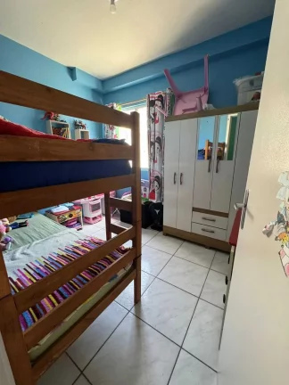 Imagem Apartamento com 2 dormitórios e 1 vaga de garagem no bairro Paranaguamirim em Joinville/SC
