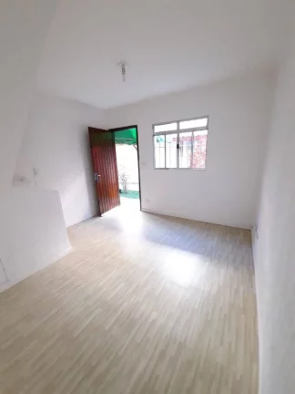 Imagem Sobrado com 2 dormitórios à venda, 48 m² por R$ 220.000,00 - Vila João Ramalho - Santo André/SP