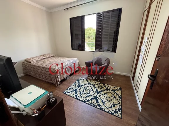 Imagem Sobrado com 3 dormitórios, piscina, 2 vagas de garagem no bairro do Embaré em Santos por R$ 1.270.000,00