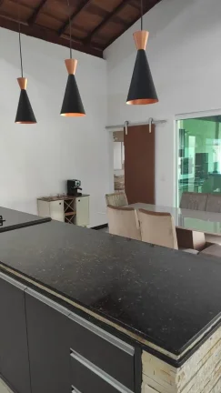 Imagem Casa em Condomínio para Venda em Ubatuba / SP no bairro Horto Florestal