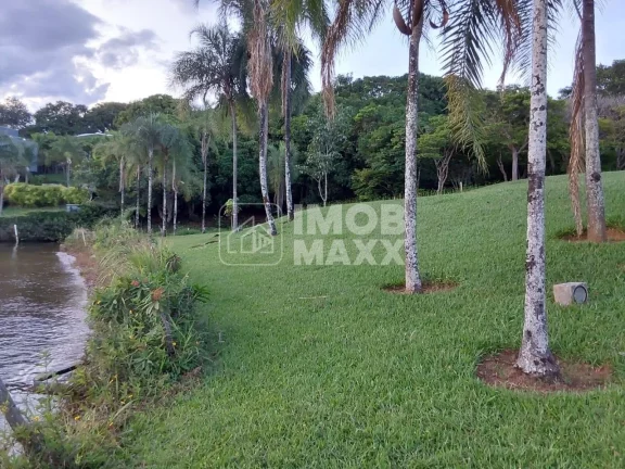 Imagem Casa MI do Lago Norte - Beira Lago - Umidade o ano inteiro em pleno Cerrado!