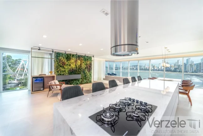 Imagem Frente ao Mar para Venda em Balneário Camboriú / SC no bairro Pioneiros