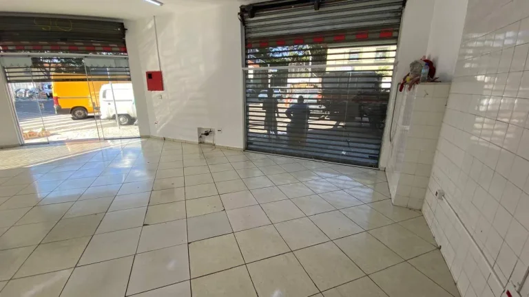 Imagem Salão Comercial de Esquina para Locação – Miolo do Ipiranga