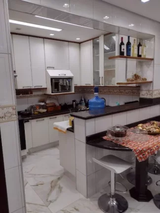 Imagem Sobrado com 3 dormitórios à venda, 275 m² por R$ 1.000.000,00 - Vila Correa - Ferraz de Vasconcelos/SP