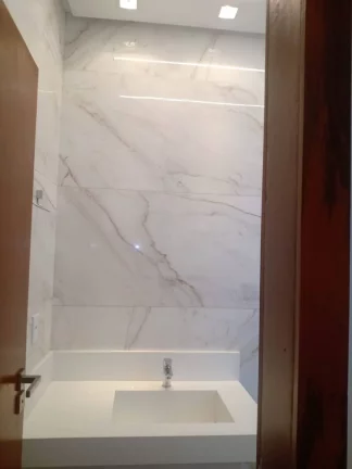 Imagem Casa Térrea à Venda no Condomínio Quintas da Barra (Pé de Areia) - Acesso Privativo ao Mar!