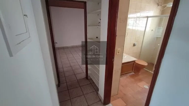 Imagem ESPAÇO e Conforto! Casa Ampla 2 Dorms. Vila Marari, Quintal Gigante (300m²) e Armários.