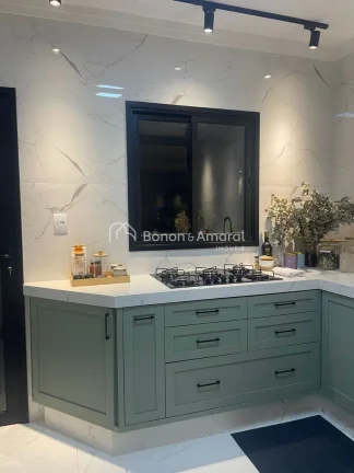 Imagem Linda e aconchegante casa, com 3 quartos sendo 1 suíte, 1 banheiro social, 1 lavabo com armário pl...