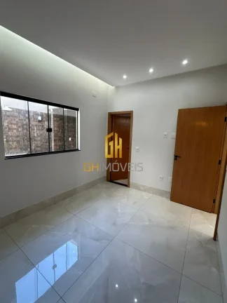 Imagem Casa com 3 quartos no Central Park, em terreno com 193m² com 102m² de área construída possui:

-...