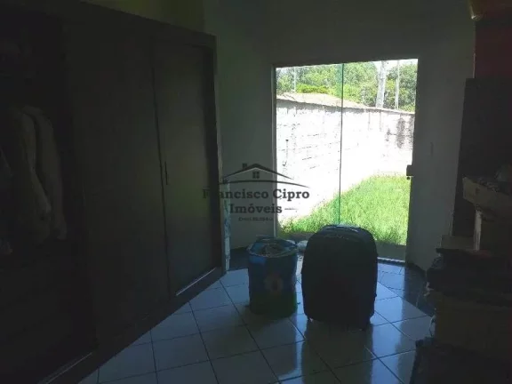 Imagem Casa à venda no bairro Belveder Clube dos 500 - Guaratinguetá/SP