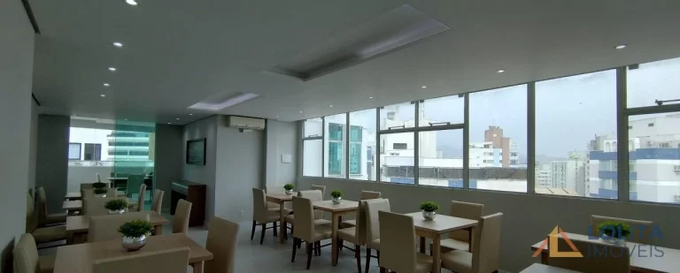 Imagem Oportunidade de Cobertura Duplex à venda em Florianópolis/SC
