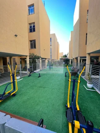 Imagem Apartamento à venda em Niterói-RJ, bairro São Lourenço: 2 quartos, 1 sala, 1 banheiro, 1 vaga de garagem - 50m² de área.