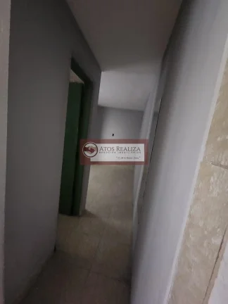 Imagem Casa à Venda no Jardim das Imbuias, SP, 125m², 2 Quartos, 2 vagas de garagens, corredor Lateral. R$: 318k OPORTUNIDADE!